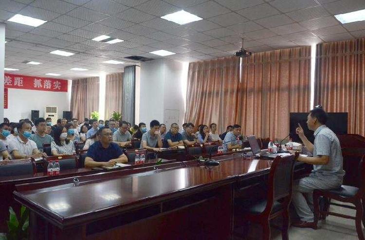 自龙出海四一现。十月猴子都姓孙打一准确生肖精选解析、解释与落实、时代解答解释落实