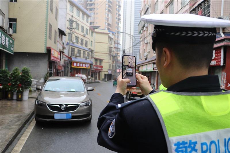 铮铮铁骨打一准确生肖的警惕虚假宣传-全面释义、解释与落实、科学解答解释落实