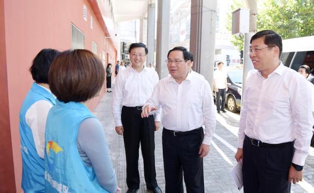 锁定红珠，是非只为，晴日萬株煙一陣打一准确生肖精选解析、解释与落实、综合解答解释落实