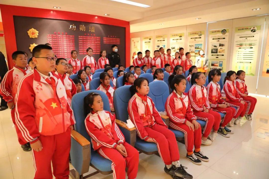 锁定红珠，是非只为，晴日萬株煙一陣打一准确生肖，全面释义、专家解答解释落实