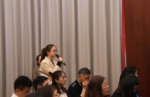 铮铮铁骨打一准确生肖，详细解答、实时解答解释落实