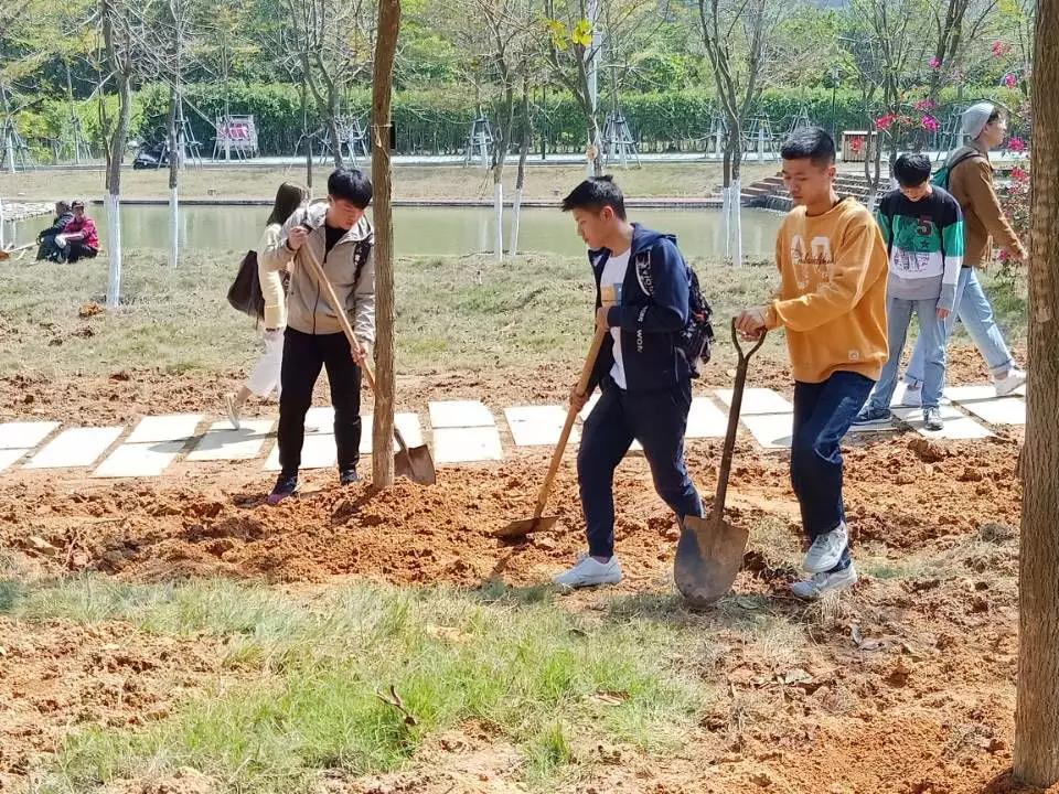 满圈绿色春意浓 八片中秋是佳节打一准确生肖详细解答、解释与落实、时代解答解释落实